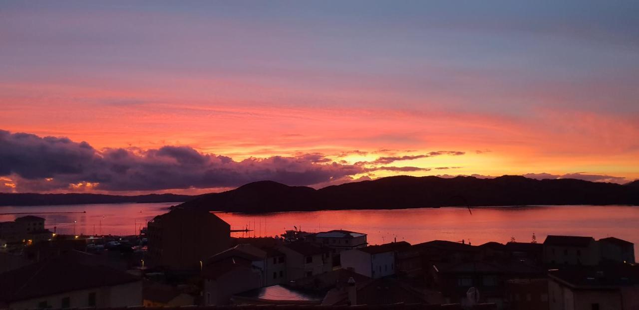 Villa Sprafundu La Maddalena  Eksteriør billede